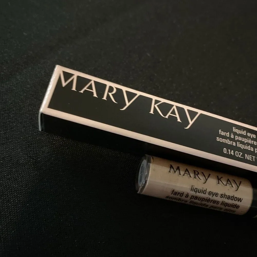Mary Kay Liquid Eye Shadow Light Beam